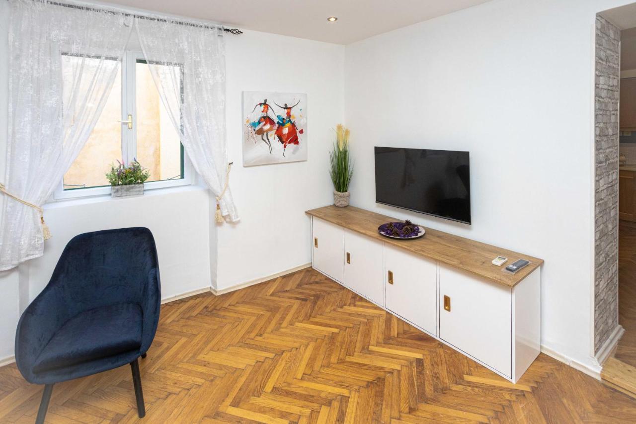 Daloro Suite Split Exterior foto